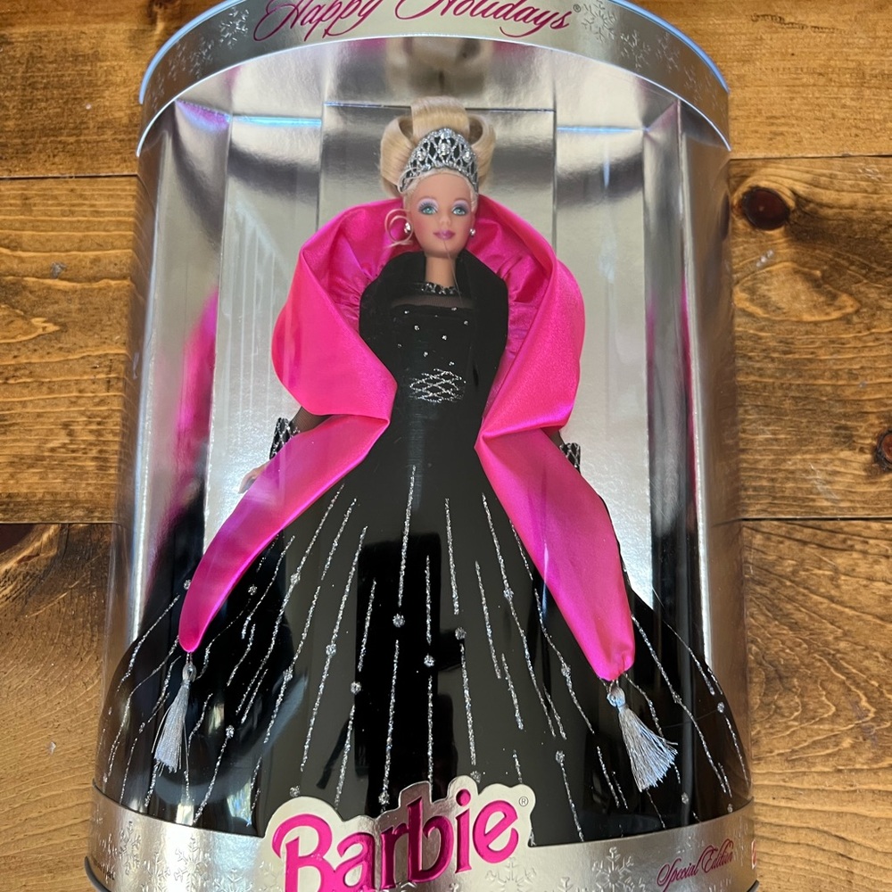1998 Happy Holidays Barbie Doll new in box, unopened
